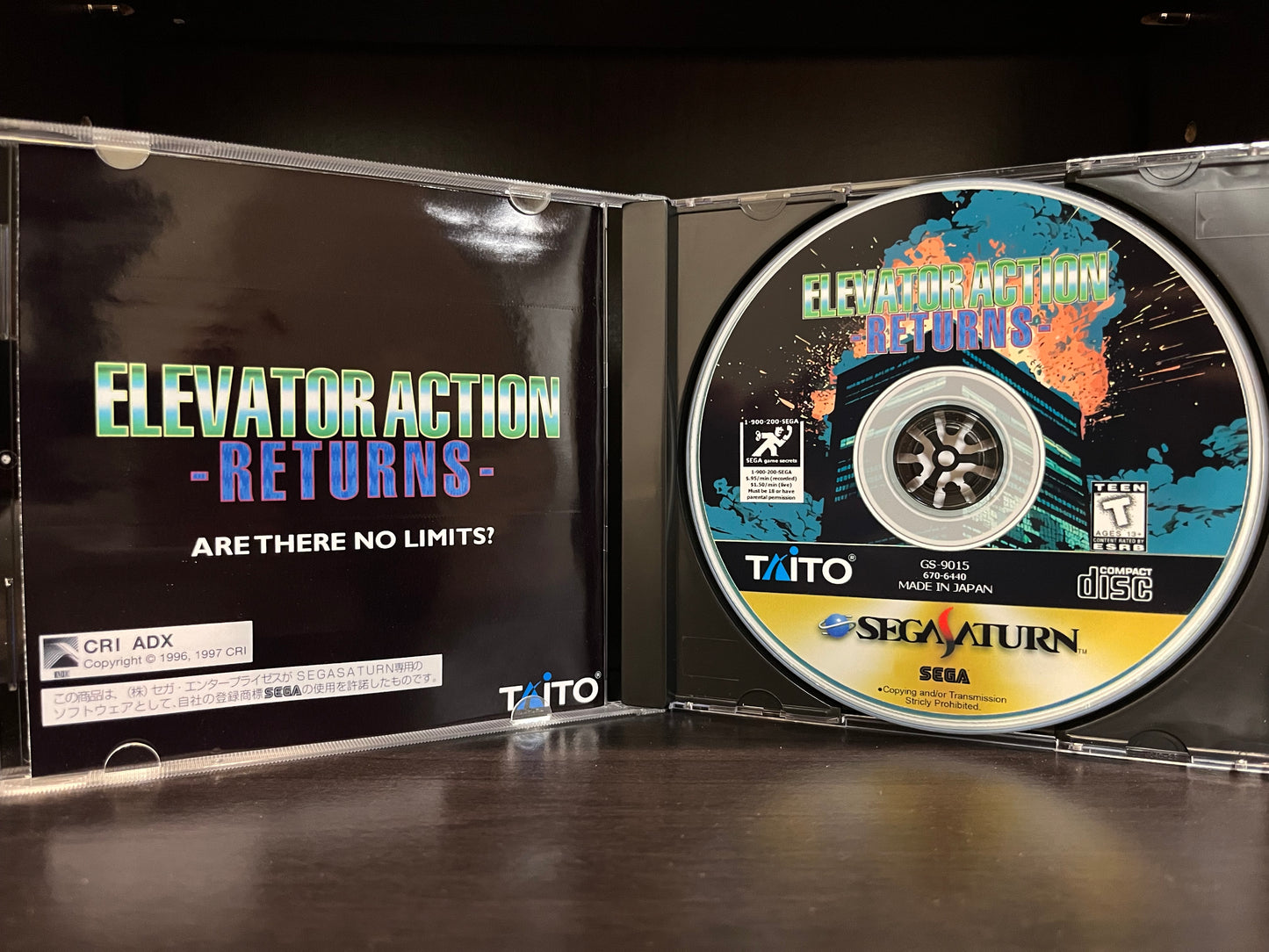 Elevator Action Returns [Sega Saturn] Reproduction